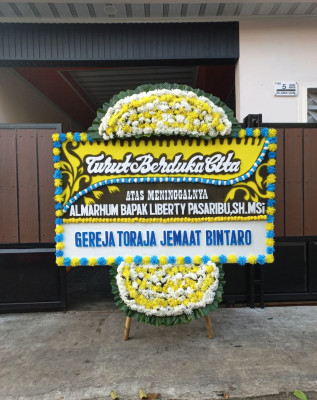 Papan Bunga Duka di Sukamurni